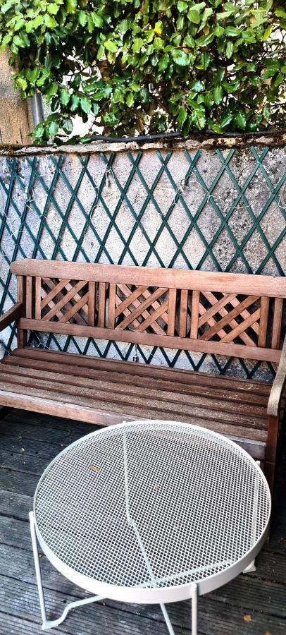 Le Petit Cocon De Chateau Chalon Bagian luar foto