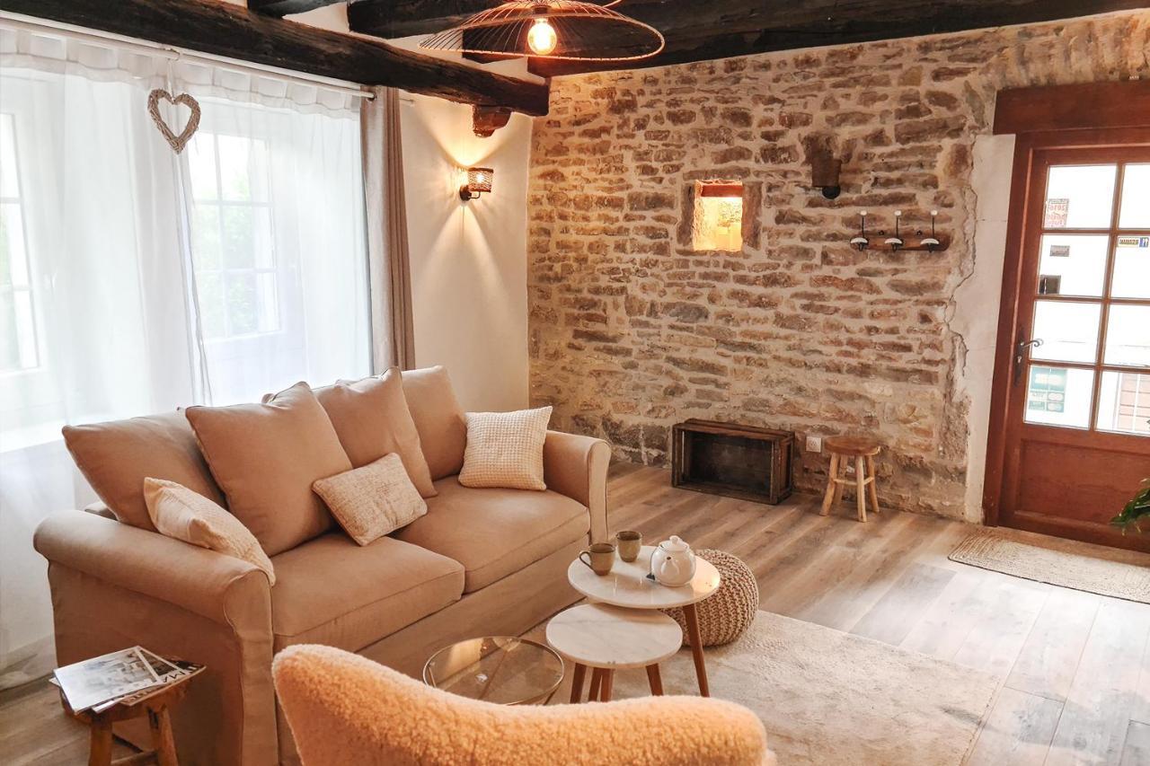 Le Petit Cocon De Chateau Chalon Bagian luar foto